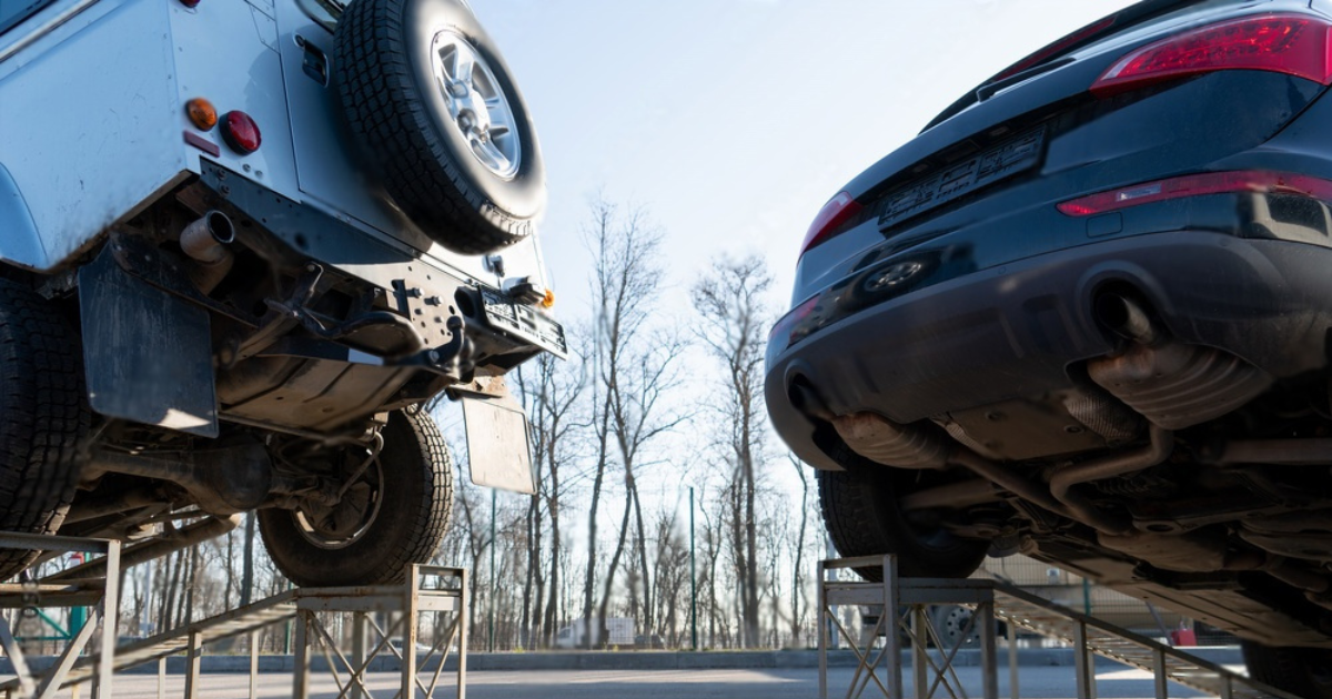 Gas vs Hydraulic Shock Absorbers