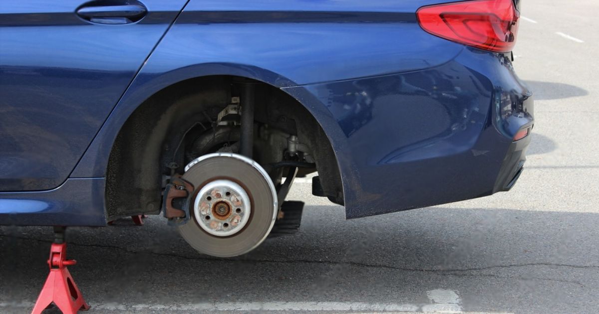 What to Know About Shock Replacement Labor Costs