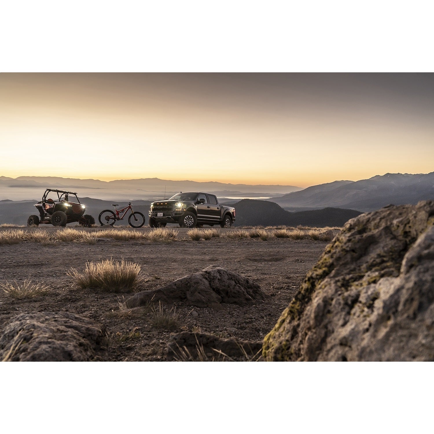 FOX 985-24-240 Front Performance Series 2.0 Smooth Body IFP Shock