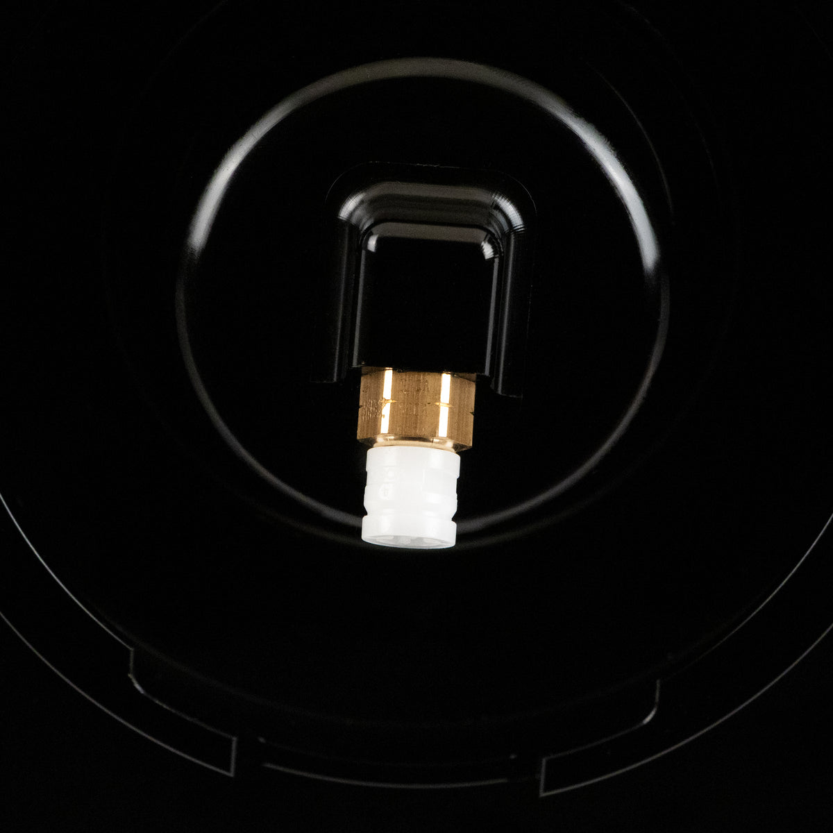 Arnott AS-3894 Front Right Air Strut Mercedes-Benz CLS-Class (W218 Chassis) incl AMG