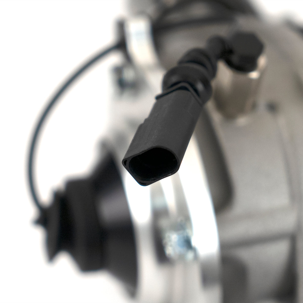 Arnott ASE-4376 Rear Left eRide Electronic Strut Porsche Cayenne (92A chassis)